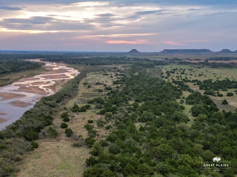 Cheyenne Valley, On the Cimarron River Ranch