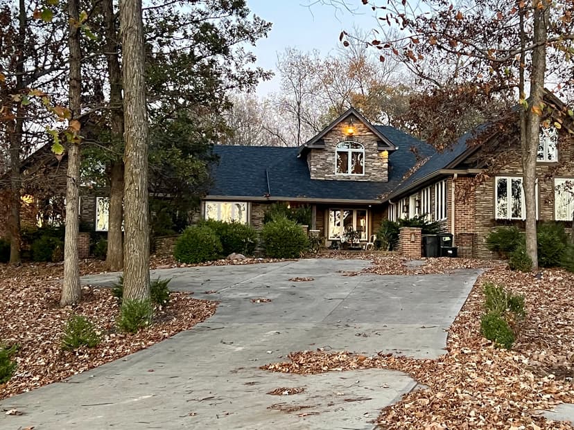 18± Acre Equestrian Property with 5 Bed/5 Bath Home for Sale - Caldwell Count